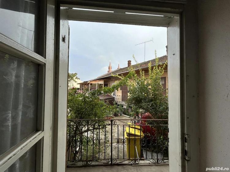 Vand apart.1 Piata Catedralei,st.58 mp. parter inalt+ pivnita - 3