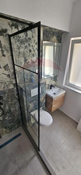 Casa / Vila cu 4 camere de vanzare - 8