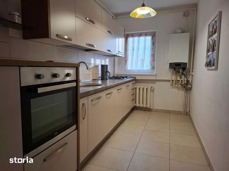 Inchiriez apartament 2 camere - 4