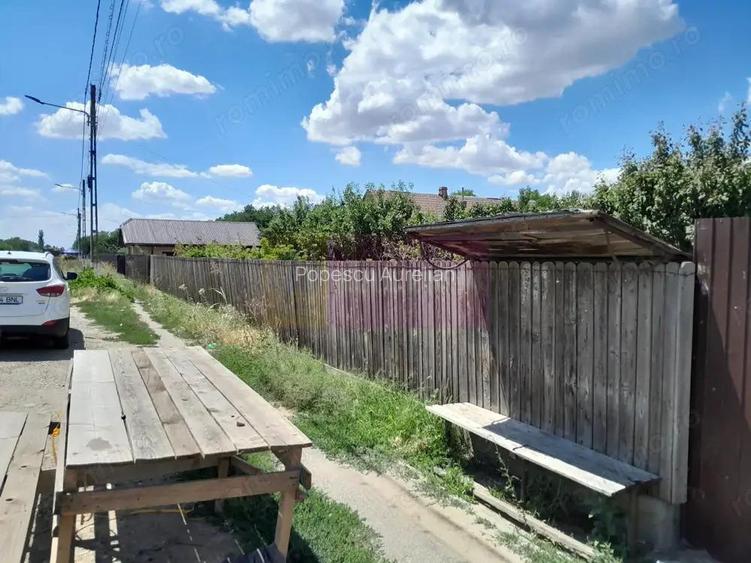 Movilita - vanzare casa 5 cam plus livada pe rod si teren 1800 mp Movilita - vanzare casa 5 cam plus livada pe rod si teren 1800 mp