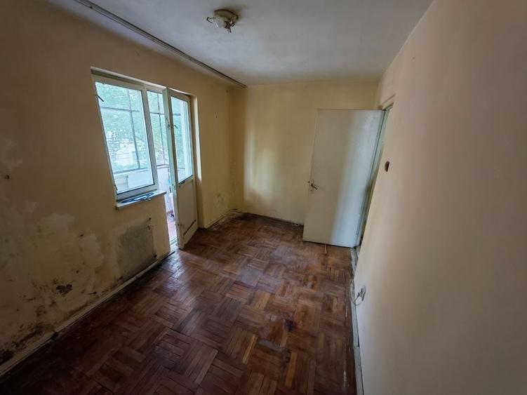 Apartament de vanzare 2 camere, 34mp etaj 1, Caracal cartier Libertati - 4