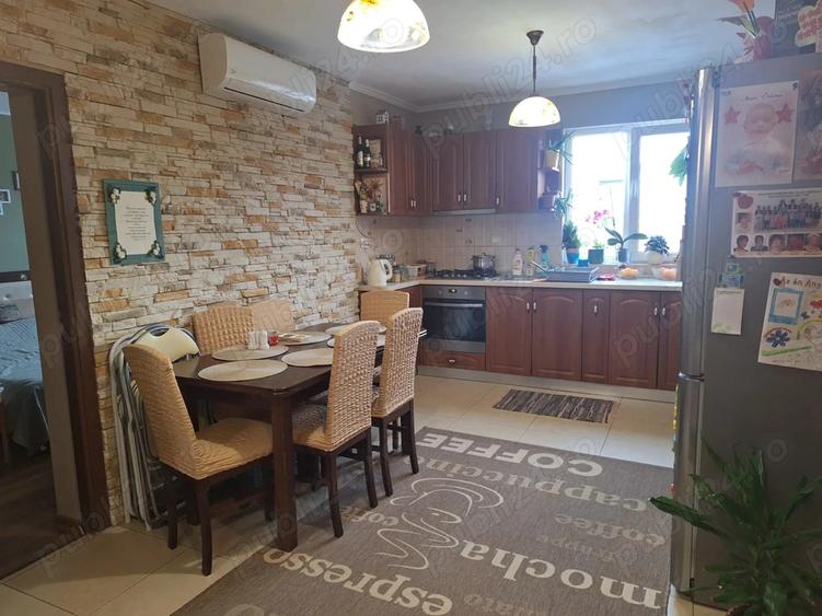 Vand apartament cu 2 camere in zona Rogerius - 2