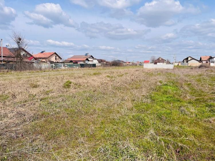 Teren intravilan, 2 parcele, 815 mp, utilitati, Preajba - zona Smart Pub - 3