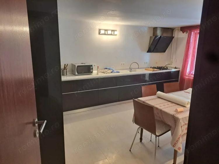 Duplex cu suprafata generoasa si multiple terase - 1