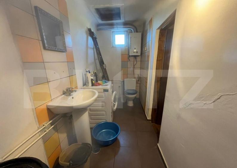 Casa tradi?ionala cu teren 4.500 mp ?i anexe gospodare? - 1