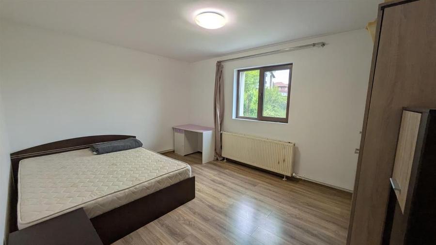 de inchiriat 4 camere, Valea adanca in spate la Capitol - 6