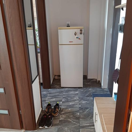 Inchiriez garsoniera 2 min metrou - 4