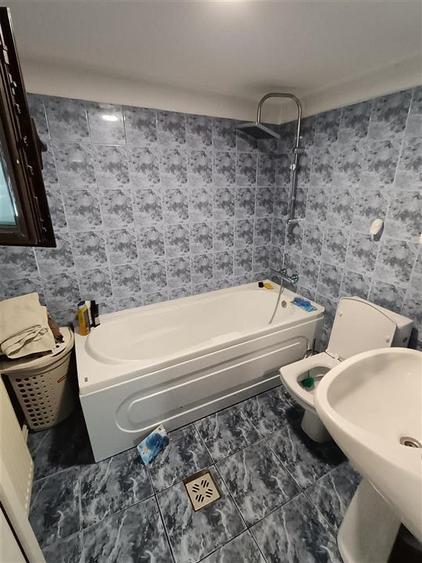 Piata Saraca-Casa 3 cam 100mp utili toate utilitatile teren 196 mp - 3