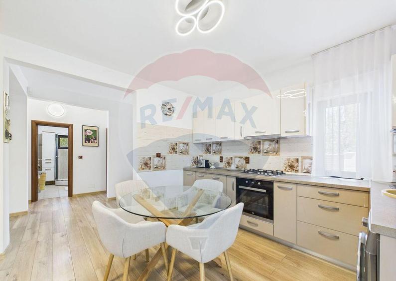 Casa / Vila cu 5 camere de inchiriat - Berceni - 1