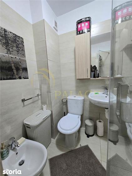 De vanzare || Apartament spatios | 2 camere - Decomandat || Prelungire - 4