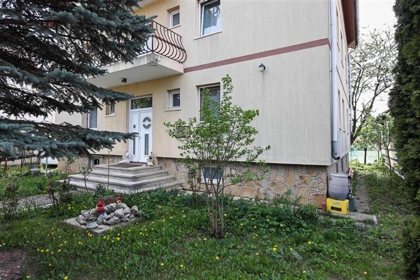 Vanzare Casa zona Tractorul, teren aferent 700 mp - 52