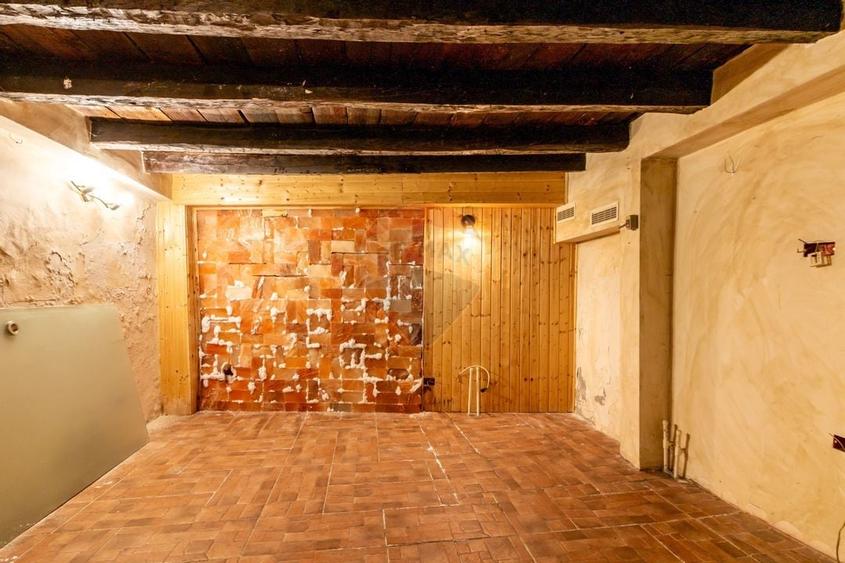 Casa cu identitate, farmec de epoca | consolidata| Marasesti | Unirii - 15