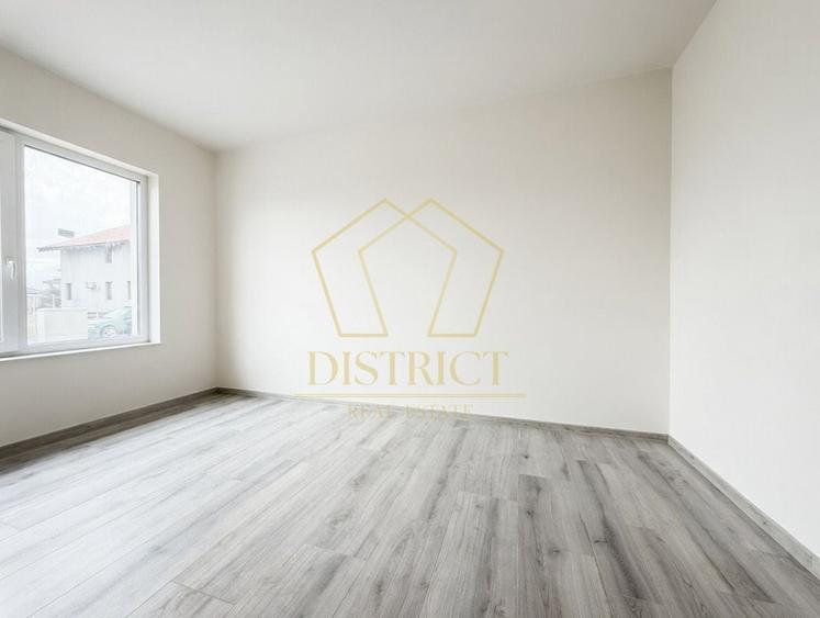 Duplex despartit prin camera tehnica, 5 camere, asfalt | Giarmata Vii - 4