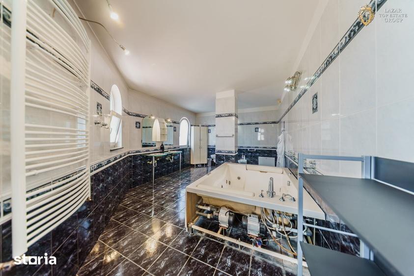 Casă cu 7 camere decomandat cu Teren 1200 Mp în Pârneava