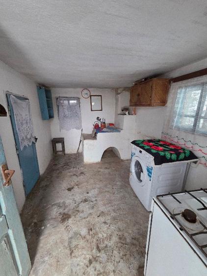 Teren si casa+ anexe de vânzare  - 12