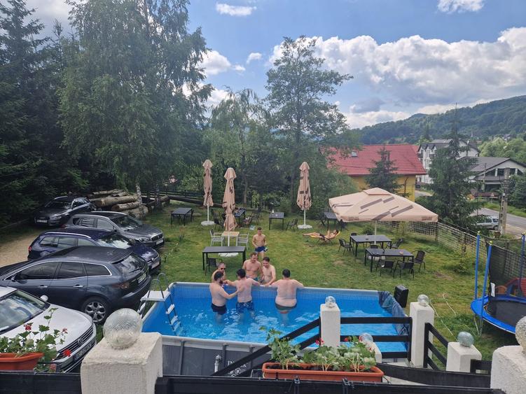 INCHIRIERE Pensiune la Cheia, jud Prahovaa - 7