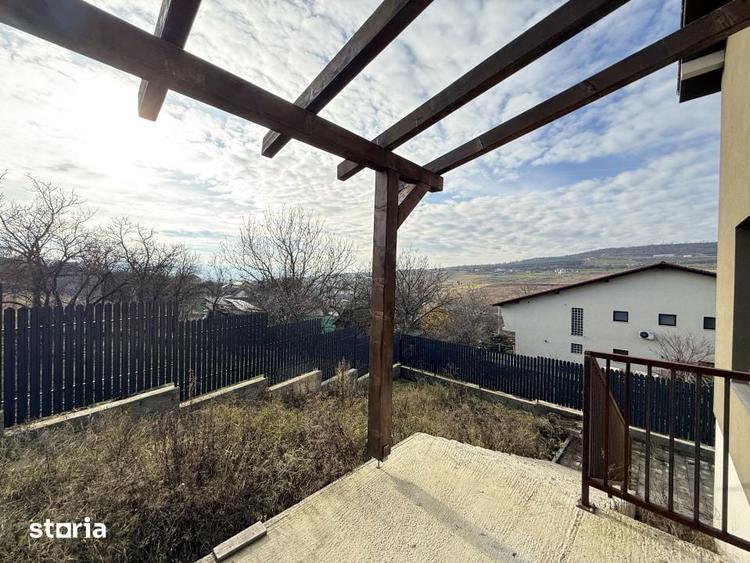 Casa cu CF de vanzare 134mp utili | Curte | Auchan - Iris | 2 garaje - 3