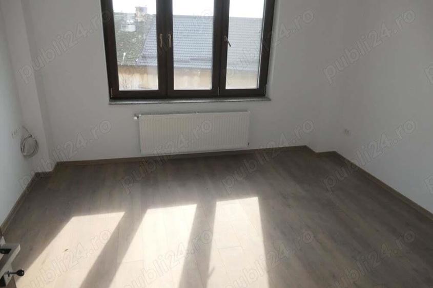 Spatiu pentru birouri - suprafata utila 180 mp - zona Pia?a Romana - 3