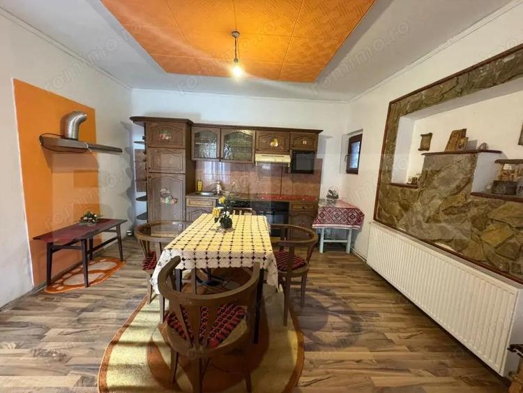 Vand casa cu 4 camere in Orastioara de Jos - 3