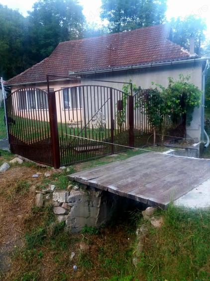 Casa cu teren foarte mare in Halmagiu - 3