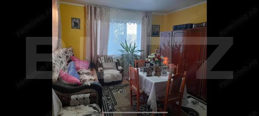 Casa cu 2 camere ?i teren 1500 mp - 2