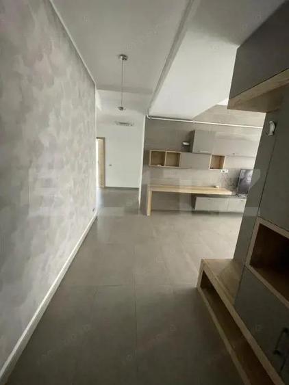 Penthouse cu 4 camere 120 mp si terasa 55 mp, zona centrala - 11