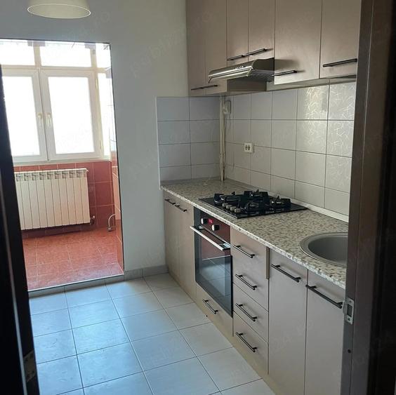 Apartament cu 2 camere decomandat în Rovine