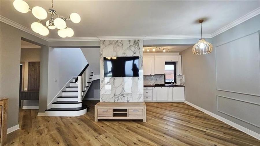 COMISION 0% Duplex despartit prin garaj liziera padurii Dumbravita - 1