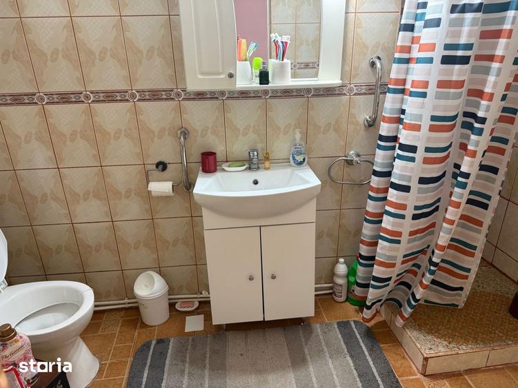 De vanzare casa Chercea - 1
