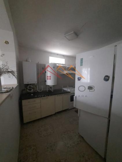 Vila 7 camere, an 1984, garaj, terasa, teren 604 m2, Poiana Campina,PH - 17