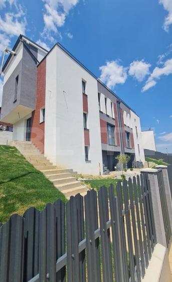 Casa de vanzare, cu 5 camere, 200 mp utili, 245 mp de teren, zona Teilor - 1