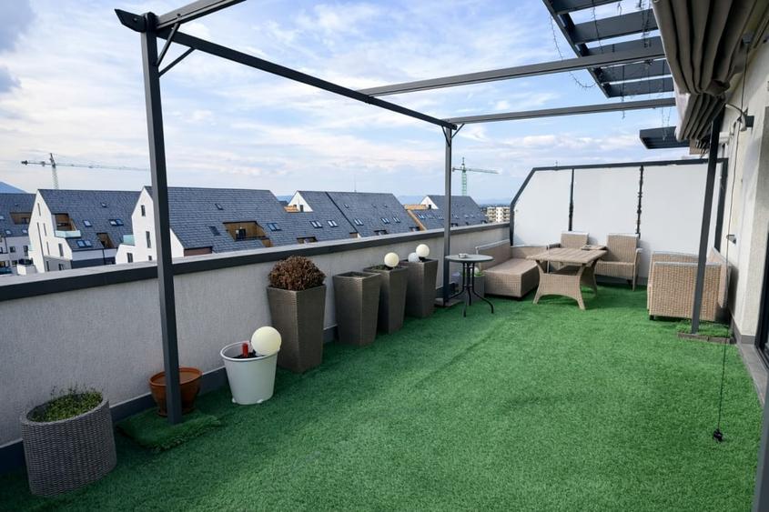 Apartament tip penthouse | Tractorul – Coresi | loc de parcare - 9