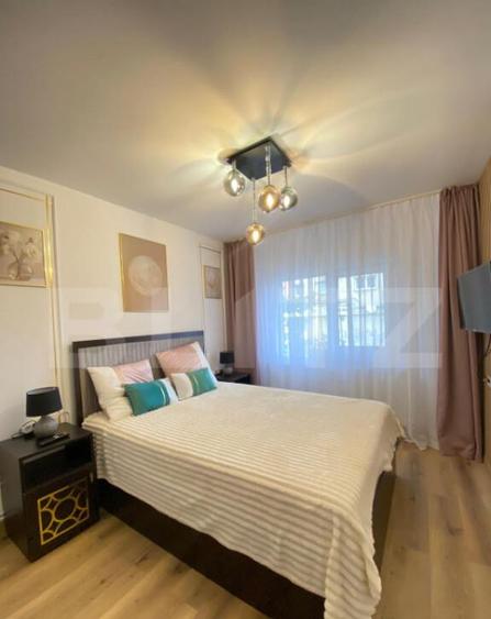 Apartament cu 4 camere, decomandat, pe Calea Bucure?ti - 4