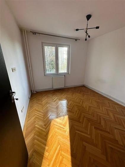 Decomandat cu Centrala Centru Gh Lazar - 9