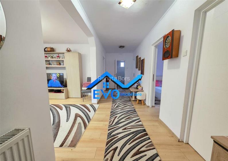 Casa de inchiriat, 2 dormitoare , curte 500 mp , Uricani-Mir