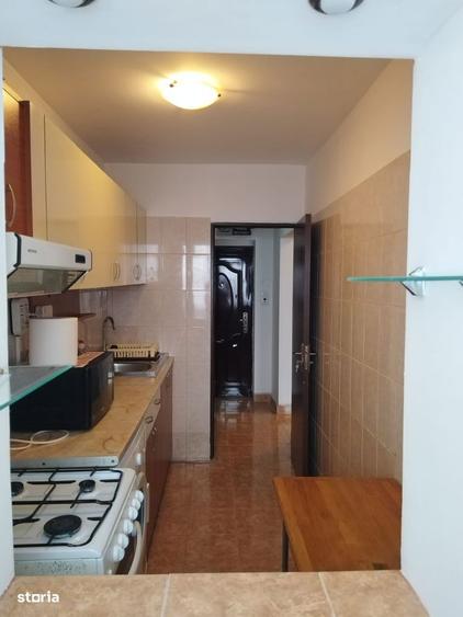 Garsoniera luminoasa, renovata ideala pentru o persoana sau cuplu - 6