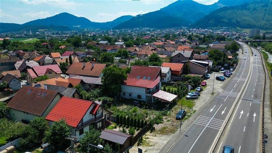 Casa cu 4 apartamente independente: Oportunitate Rezidential/ Investitionala in - 29