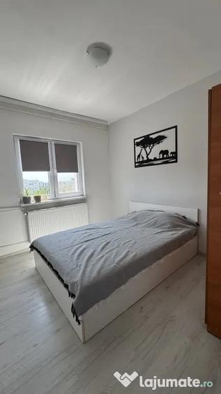 Apartament cu 2 camere semidecomandat în Berceni