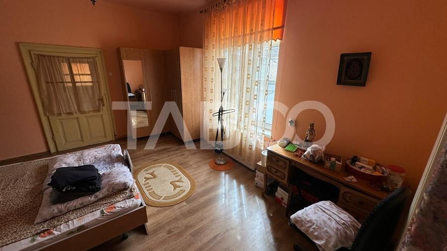 Casa individuala 5 camere acces auto teren 800 mp zona Turnisor Sibiu - 9