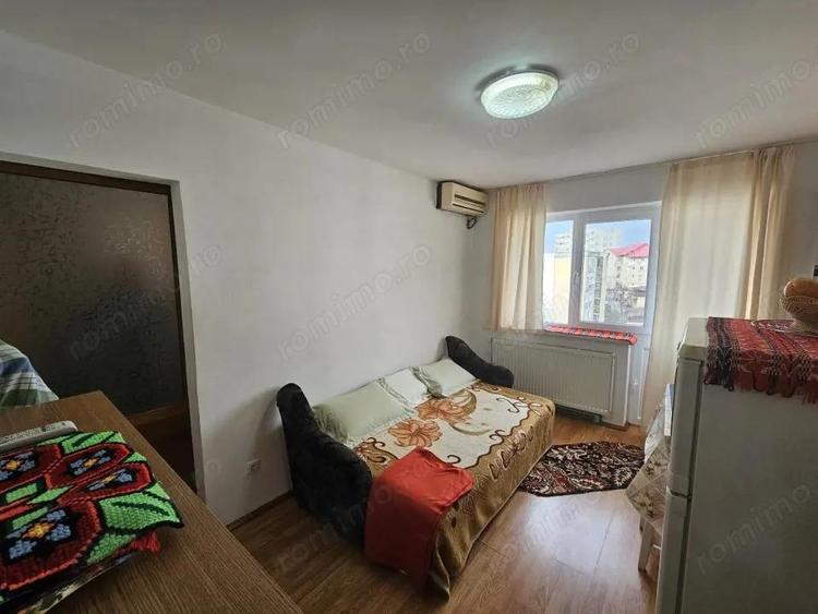 Vanzare apartament 2 camere situat in Targu Jiu, strada Slt. Gheorghe Barboi - 5