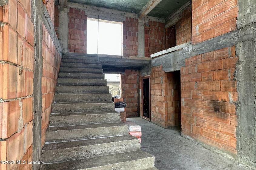 Domnesti - Foisorului 23. Casa 2021 P+1+M si garaj, toate utilitatile - 4