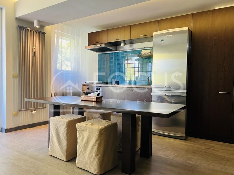 Apartament cu 2 camere semidecomandat, mobilat în Floreasca
