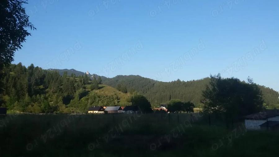 Casă cu 4 camere cu Teren 4400 Mp în Corbu