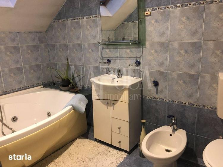Casă cu 8 camere cu Teren 279 Mp în Plopilor