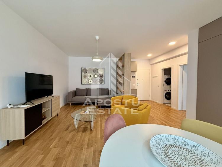 Apartament cu 2 camere decomandat, mobilat în Central