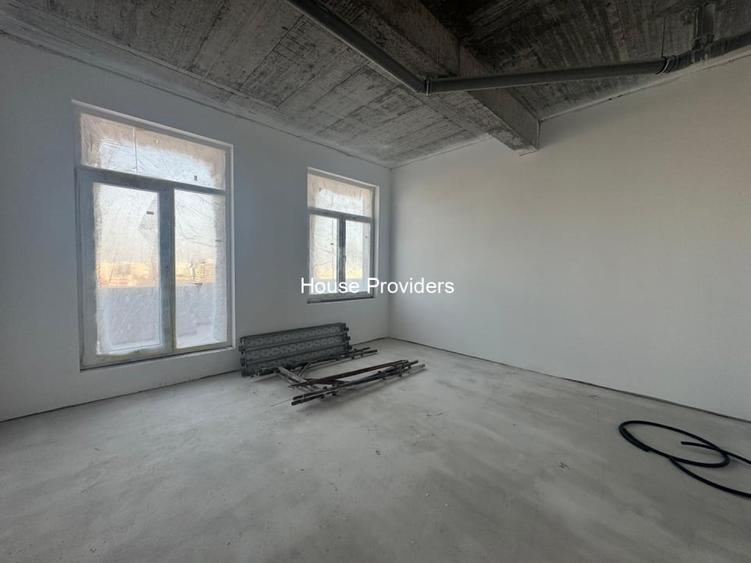 Penthouse cu 5 camere în Mihai Bravu