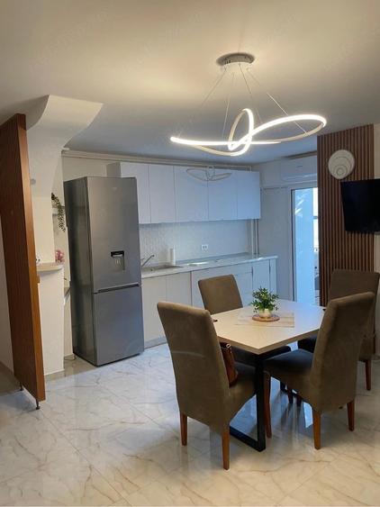 Apartament cu 2 camere decomandat în Exterior Vest