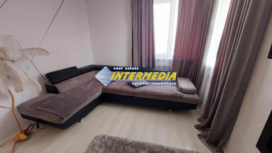 Apartament cu 2 camere decomandat, mobilat în Cetate