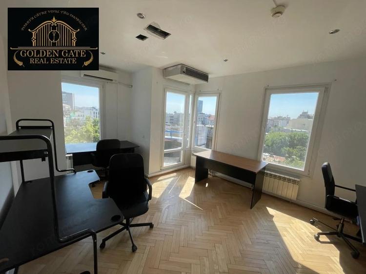 Apartament cu 4 camere decomandat în P-ța Universității