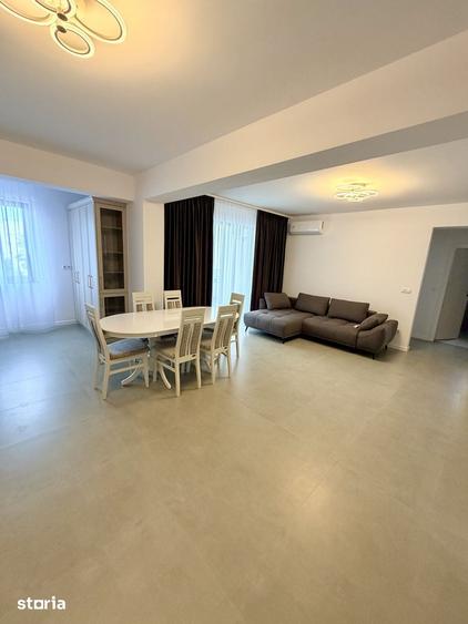 Apartament cu 3 camere în Soarelui